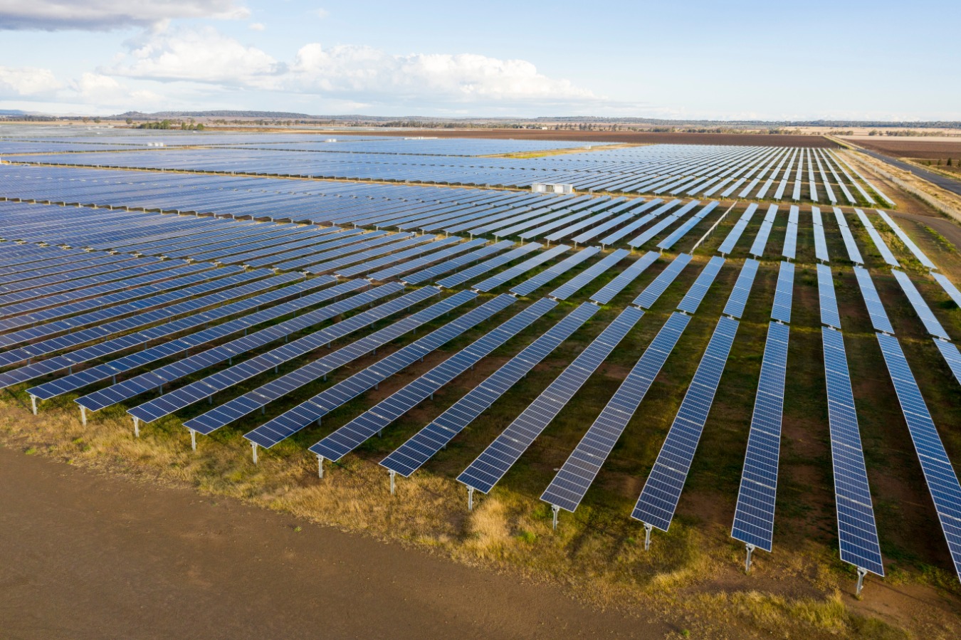 DTE Energy begins operations at 132 MW solar park in Michigan, USA. 